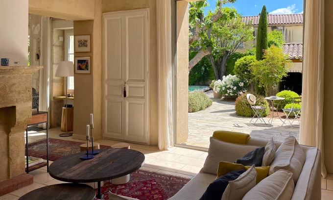 Mouries Casa | Casa-de Clervie-Vista al Jardín-Baño con bañera