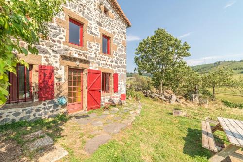 Vissac-Auteyrac Casa | La Maison de Freda - Maison avec vue montagne