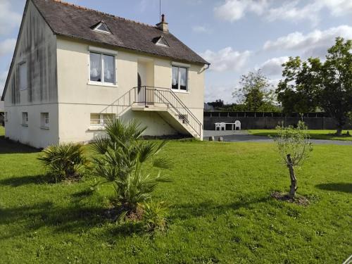Pommerit-le-Vicomte Casa | La maison des magnolias