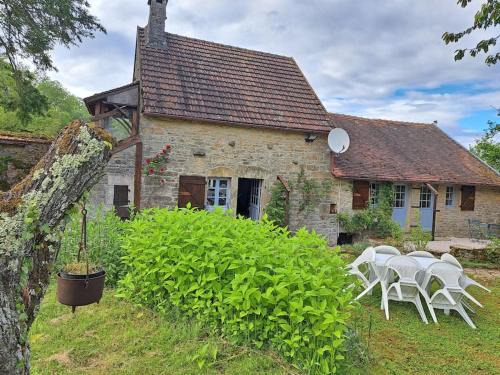 Eguilly Casa | La Maison des Renouillers