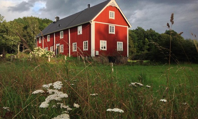 Vilshult Cama Y Desayuno | La Maison Rouge de Slätten Bed and Breakfast