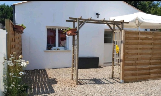 Avrille Casa | La Maisonnette