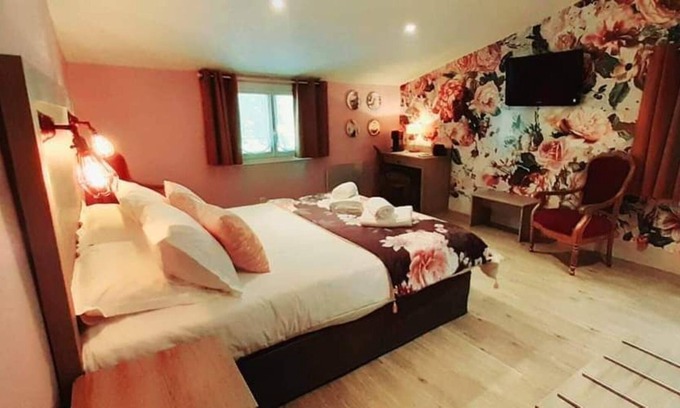 Pernes-les-Fontaines Hotel | La Margelle