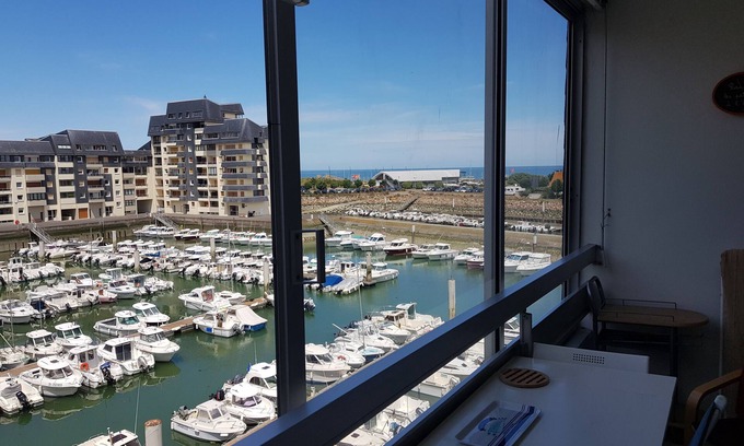 Saint-Jean-de-Brebeuf-sur-Seulles Apartamento | La Marina, Normandía, Apartamento 4 personas con vista al mar y puerto