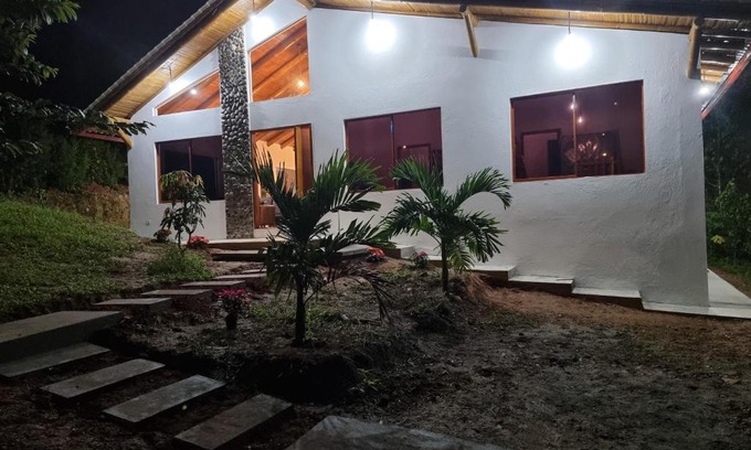 Puerto Quito Villa | La Marujita villa de campo