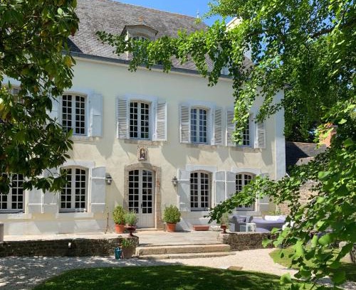 Saint-Samson-sur-Rance Cama Y Desayuno | LA MEFFRAIS 1741 Manoir d'hôtes aux portes de Dinan