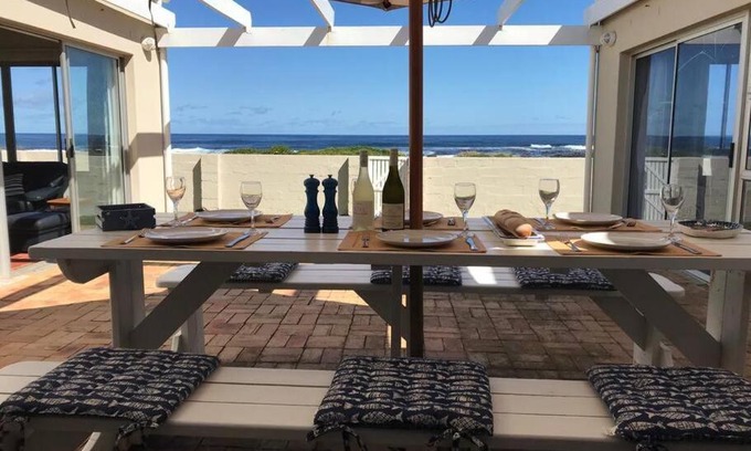 Sandbaai Casa | La Mer, a beautiful beachfront home in Sandbaai
