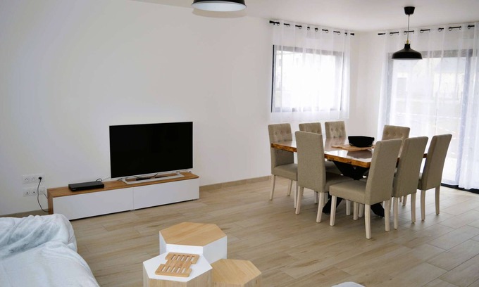 Courseulles-sur-Mer Casa | La Mer Veille, new house with garden