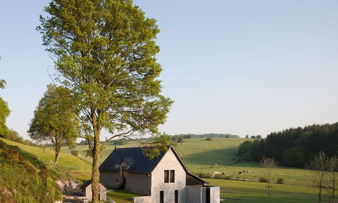Anhee Cabaña | La Micheline, casa de diseño aislada con vistas a los campos, entre Dinant y Namur