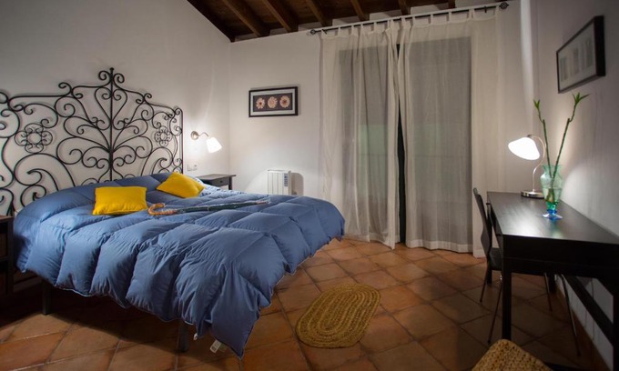 El Almendro Casa | La Mina Rural Casas con encanto