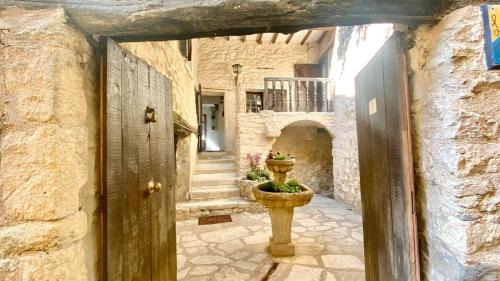 Caseneuve Casa | La Mistraline, 2 bedrm 2 bath house in the heart of Provence