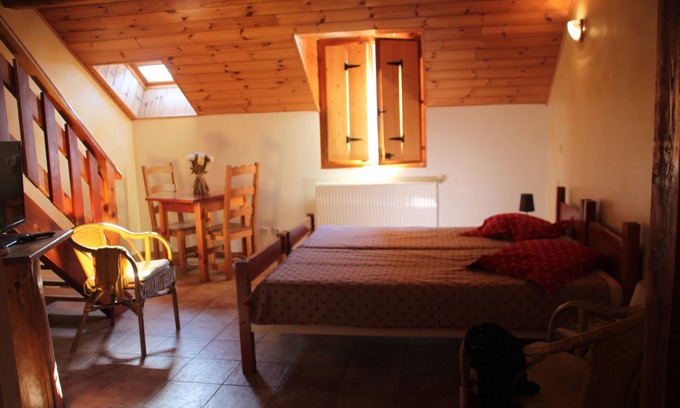 Saint-Jean-Saint-Nicolas Cama Y Desayuno | La Monbéliarde-Familiar-Baño Privado-Familiar-Vista a la Montana