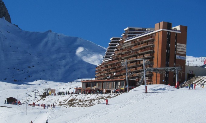 Bagneres-de-Bigorre Apartamento | La Mongie Tourmalet at the foot of the slopes; sleeps 5/7 / balcony / indoor parking