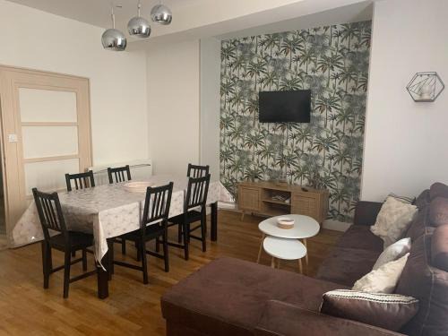 Arnay-le-Duc Casa | La Motte Forte