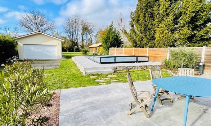 Pessac Casa | La Muscadelle - Maison familiale avec piscine