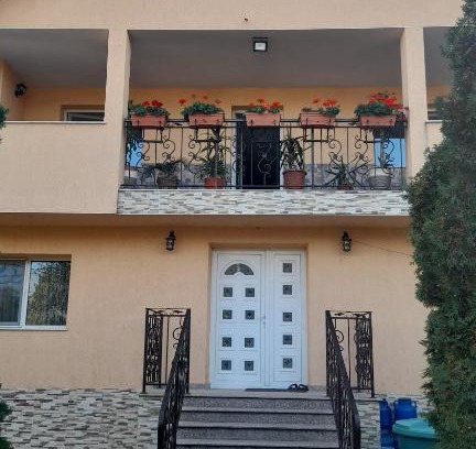 Miroslava Casa | La Nea' Ionica