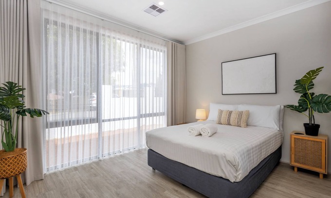Karrinyup Casa | La Nouvelle Maison - Executive Escapes