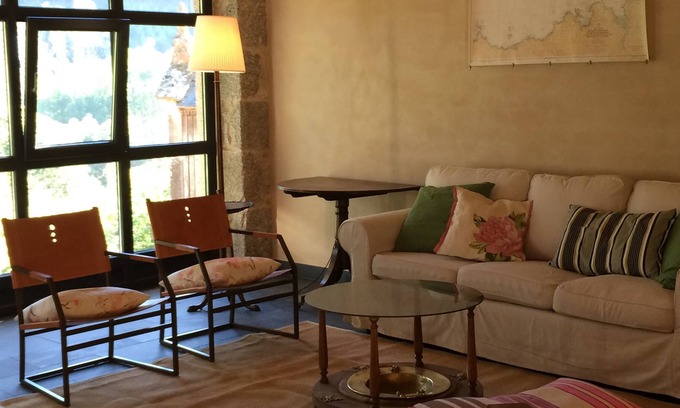 Callobre Casa | La Palleira, old haystack rehabilitated at 12kms. from sea