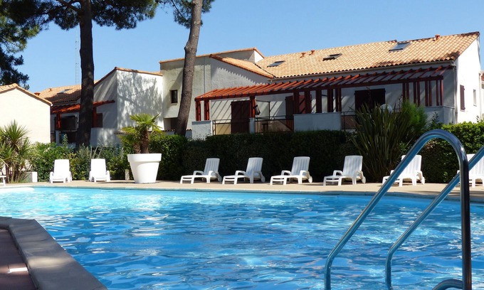 Les Mathes Apartamento | La Palmyre appart. terraza orientada al sur, piscina, proximidad a la playa, 4 pers.