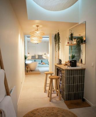 Lille Centre Ville Apartamento | La Penida Suite avec Sauna & Baignoire Hyper Centre Lille