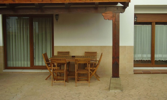 Viveda Casa | La pergola Casa con jardin Barbacoa y Porche