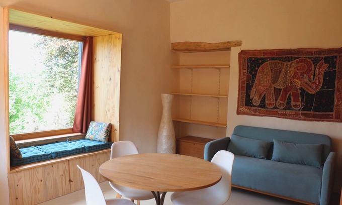 Les Abrets en Dauphine Casa | La Petite Grange - renovated furnished rental, between lakes, mountains and nature