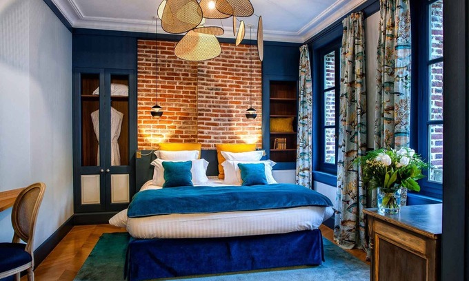 Honfleur Casa | La Petite Folie