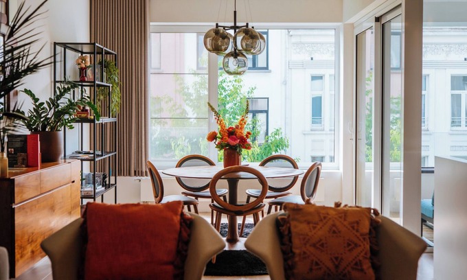 South Antwerp Apartamento | La Petite Forêt | Urban Design Flat in Antwerp’s Art District