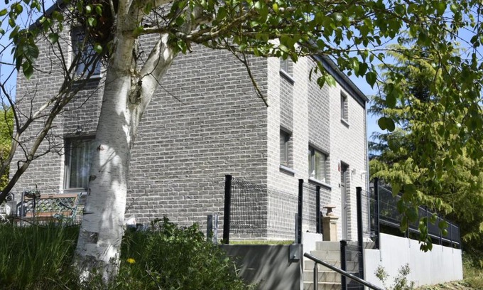 Maredret Casa | La petite maison gîte Mettet