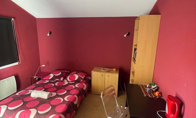 Chassieu Cama Y Desayuno | La Petite Maison Chez JP. À Proximité du Stade et du Parc Eurexpo