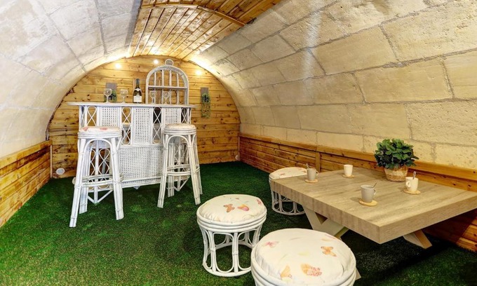 Acy Casa | La Petite Maison Du Montjard