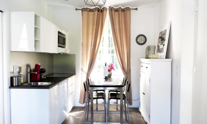 Quartier des Eaux-Claires Apartamento | La petite Maison