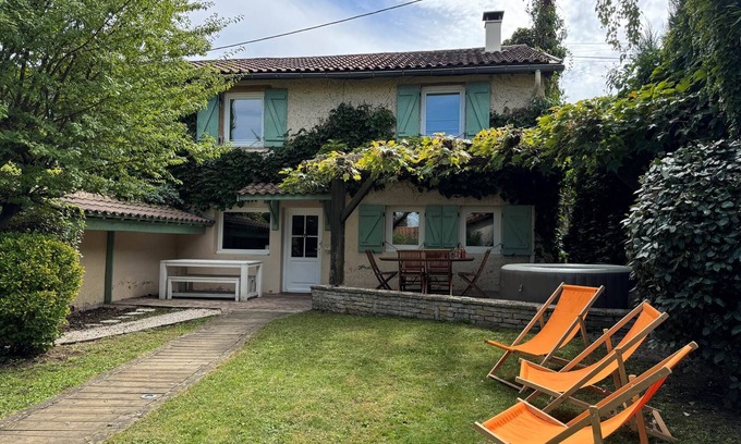 Charly Casa | La Petite Maison - Vacation rental in Charly