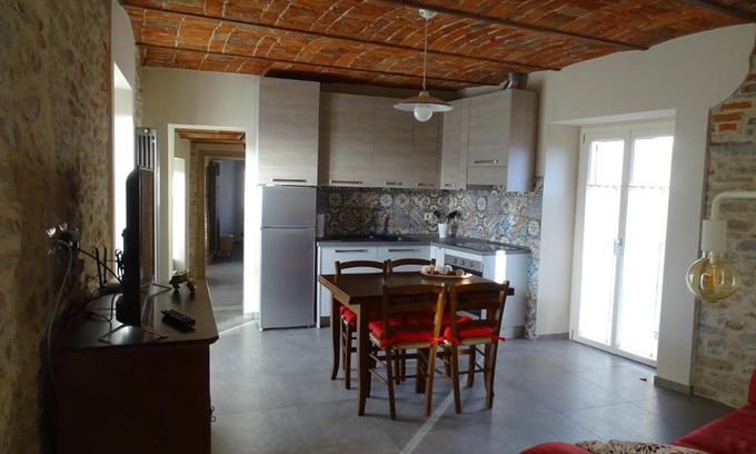 Murazzano Apartamento | La Piazza - Appartamenti Vacanza