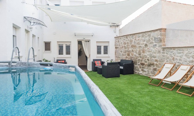 Cuerva Casa | La Pluma y El Pincel -Espacio con piscina cerca de Puy du Fou y Montes de Toledo