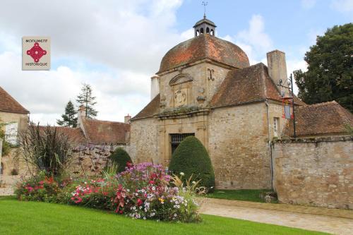 Souvigny Cama Y Desayuno | La Porterie