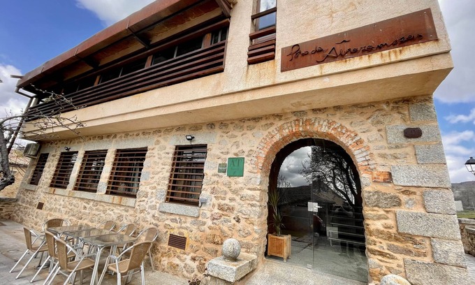 Madarcos Casa | La Posada es un edificio muy amplio, con mucha historia, recientemente rehabilitado para el turismo