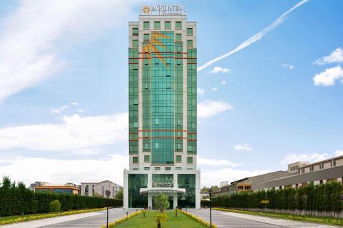 Bagcilar Hotel | La Quinta by Wyndham Istanbul Gunesli