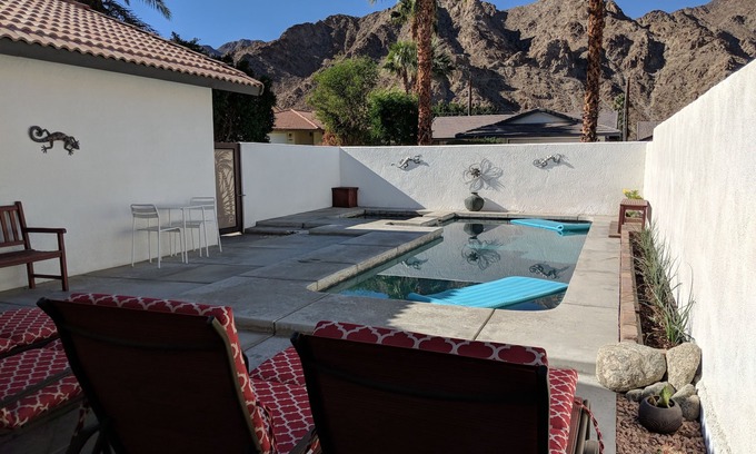 La Quinta Cove Casa | Hermosa casa de concepto abierto con vistas a la montaña, piscina, spa y patio acogedor