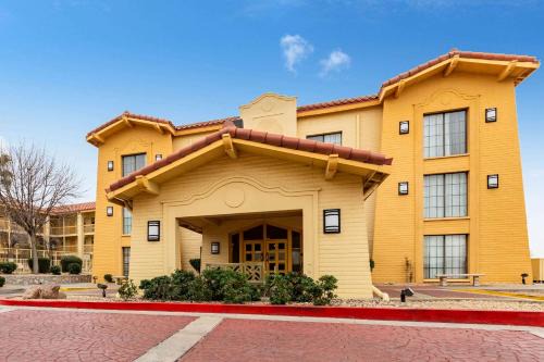 El Paso Hotel | La Quinta Inn by Wyndham El Paso West