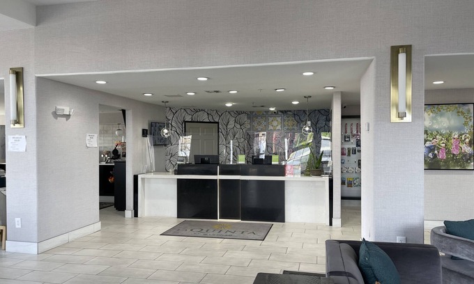 Hesperia Hotel | La Quinta Inn & Suites by Wyndham Hesperia Victorville