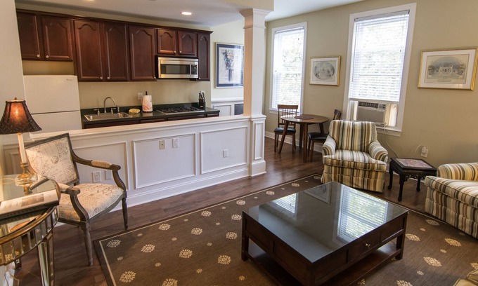 Center City Cama Y Desayuno | La Reserve Bed & Breakfast