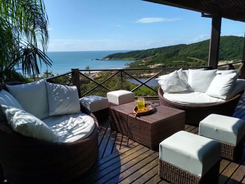 Praia do Rosa Casa | La Roca House