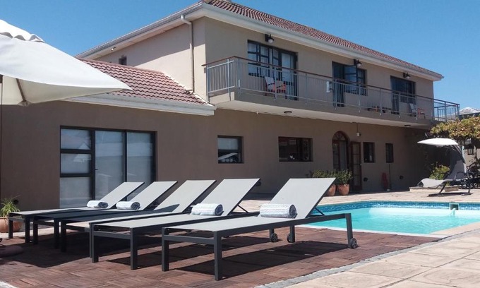Milnerton Casa | La Roche Guest House