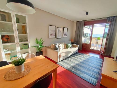 Pedrena Apartamento | La Rotiza II Terraza con vistas al mar