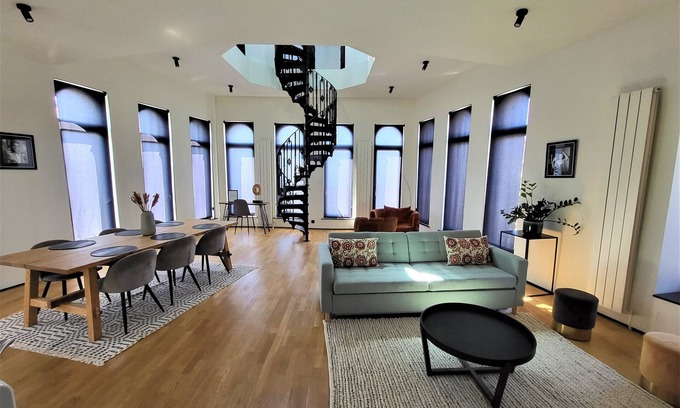 Quartier Royal - Koninklijke Wijk Apartamento | La Rotonde-2 bedroom apartment in enchanting Bruxelles with WiFi
