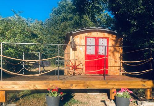 Bussieres (Yonne) Cabina | La roulotte de Bussy