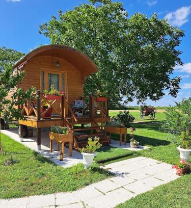 Soings-en-Sologne Casa | LA ROULOTTE DE FLORETTE avec jacuzzi gratuit