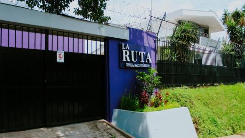 San Salvador Casa | LA RUTA HOTEL CORPORATIVO