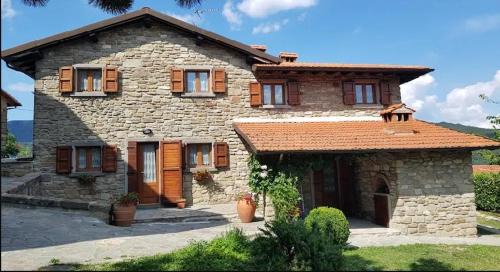 Chiusi della Verna Casa | La Sala Vecchia - Lovely Tuscan Holiday house Badia Prataglia, Casentino Valley